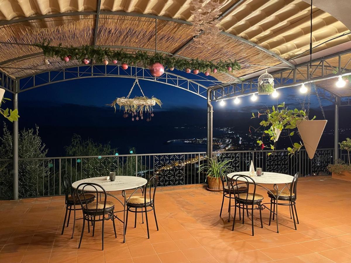 Sotto Le Stelle ...Il Mare Hotel Pietra Ligure Buitenkant foto